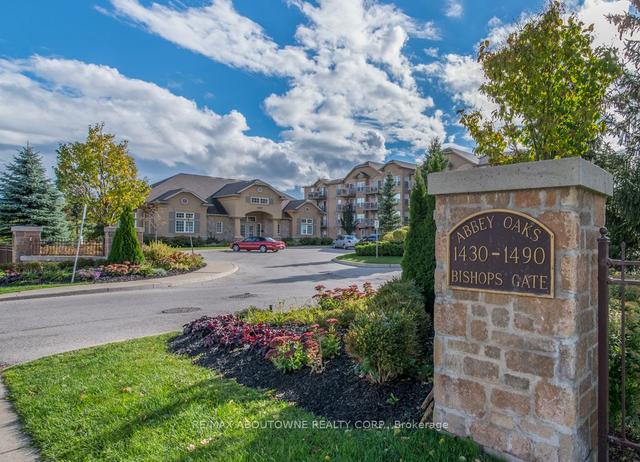 104 - 1460 Bishops Gate, Condo with 1 bedrooms, 1 bathrooms and 1 parking in Oakville ON | Image 1