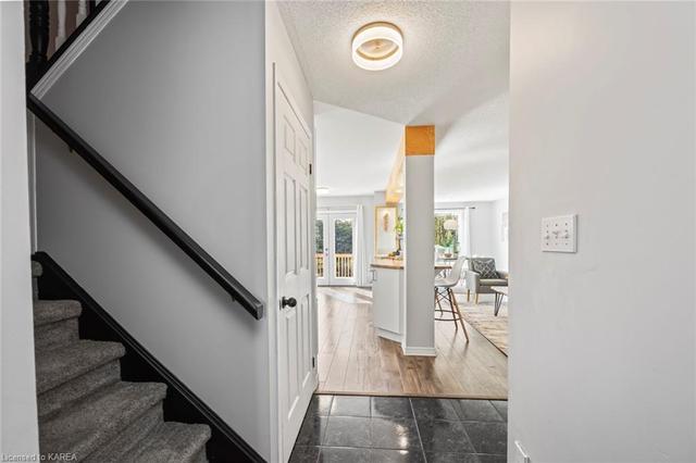 1256 Brackenwood Crescent, House semidetached with 3 bedrooms, 2 bathrooms and 3 parking in Kingston ON | Image 41