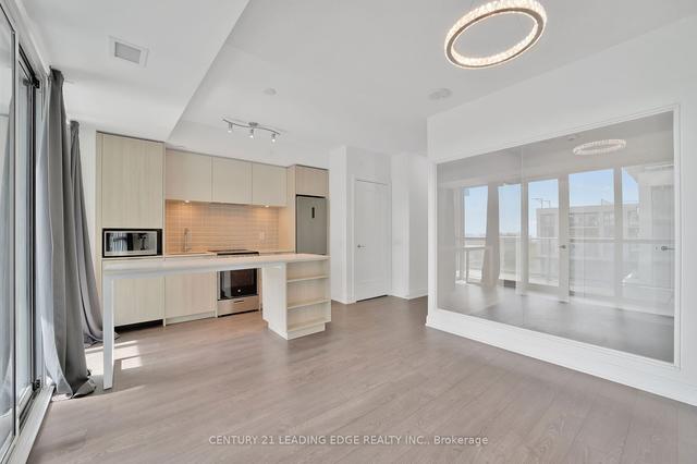 311 - 70 Annie Craig Dr, Condo with 1 bedrooms, 1 bathrooms and 1 parking in Toronto ON | Image 2