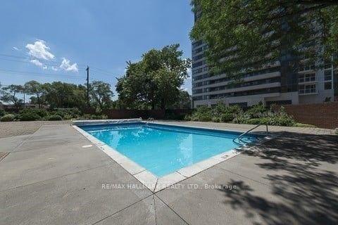 1002 - 40 Chichester Pl, Condo with 2 bedrooms, 2 bathrooms and 1 parking in Toronto ON | Image 31