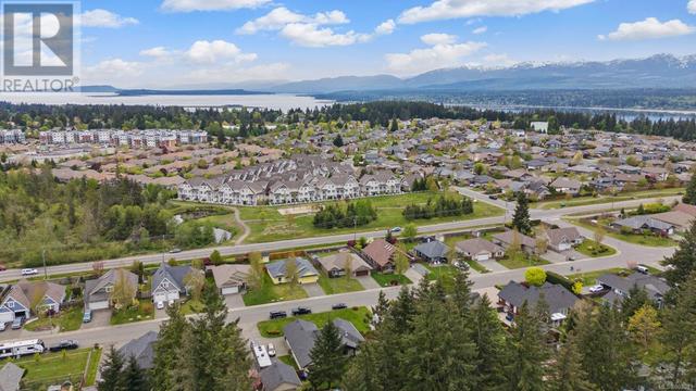 2057 Evans Pl, House detached with 3 bedrooms, 2 bathrooms and 4 parking in Courtenay BC | Image 35