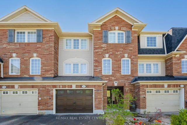 101 Decker Hollow Cir, House attached with 3 bedrooms, 3 bathrooms and 3 parking in Brampton ON | Image 1