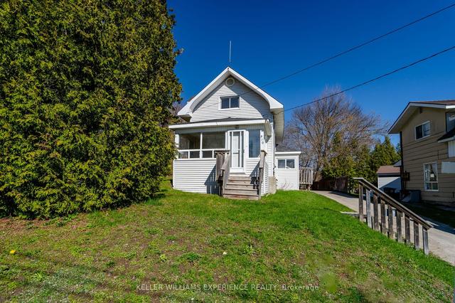 310 Hugel Ave, House detached with 3 bedrooms, 2 bathrooms and 4 parking in Midland ON | Image 12