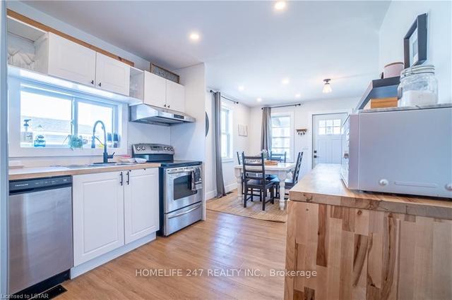 42 Kains St, House detached with 2 bedrooms, 0 bathrooms and 2 parking in St. Thomas ON | Image 5