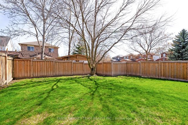 1 Ireland St, House attached with 3 bedrooms, 3 bathrooms and 3 parking in Clarington ON | Image 24