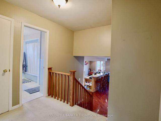 1286 Landfair Cres, House detached with 3 bedrooms, 2 bathrooms and 5 parking in Oakville ON | Image 16