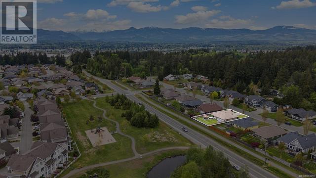 2057 Evans Pl, House detached with 3 bedrooms, 2 bathrooms and 4 parking in Courtenay BC | Image 37