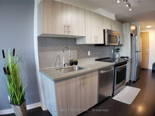 409 - 16 Mcadam Ave, Condo with 2 bedrooms, 2 bathrooms and 1 parking in Toronto ON | Image 24