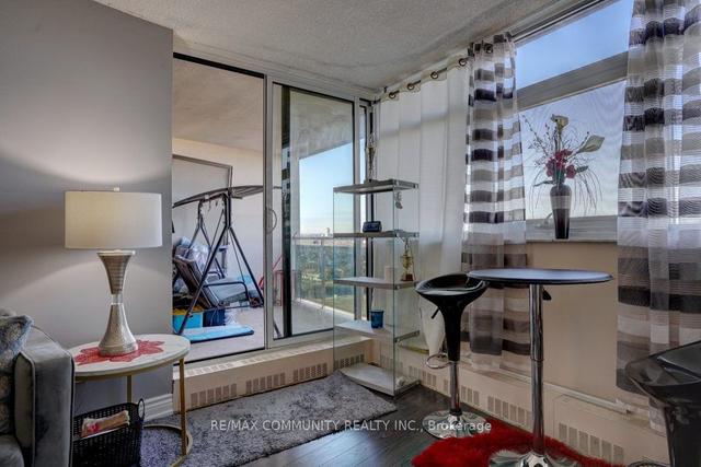 1905 - 100 Echo Point, Condo with 3 bedrooms, 2 bathrooms and 1 parking in Toronto ON | Image 10