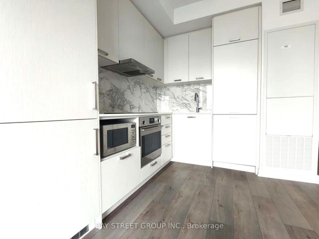 917 - 38 Honeycrisp Cres, Condo with 0 bedrooms, 1 bathrooms and 0 parking in Vaughan ON | Image 32