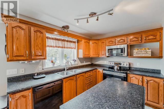 16 Cardinal Cres, House detached with 4 bedrooms, 2 bathrooms and null parking in Paradise NL | Image 11
