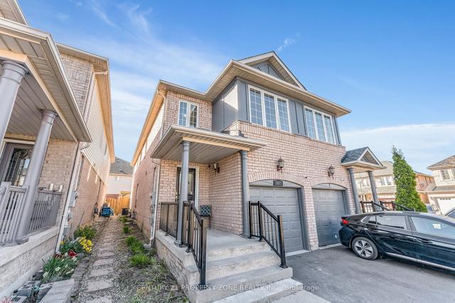 1027 Borden Ln, House semidetached with 4 bedrooms, 4 bathrooms and 4 parking in Milton ON | Image 12