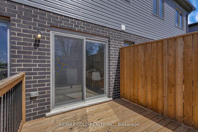 11 Roper Pl, House attached with 3 bedrooms, 3 bathrooms and 2 parking in Kitchener ON | Image 22
