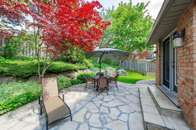 42 Peartree Cres, House detached with 3 bedrooms, 4 bathrooms and 6 parking in Guelph ON | Image 22