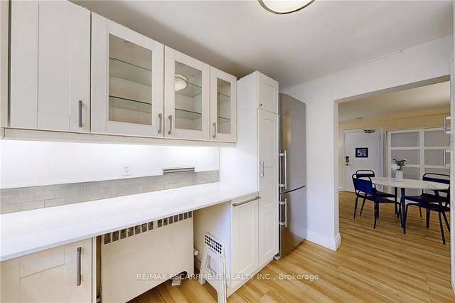 1 - 288 Reynolds St, Condo with 2 bedrooms, 1 bathrooms and 1 parking in Oakville ON | Image 5
