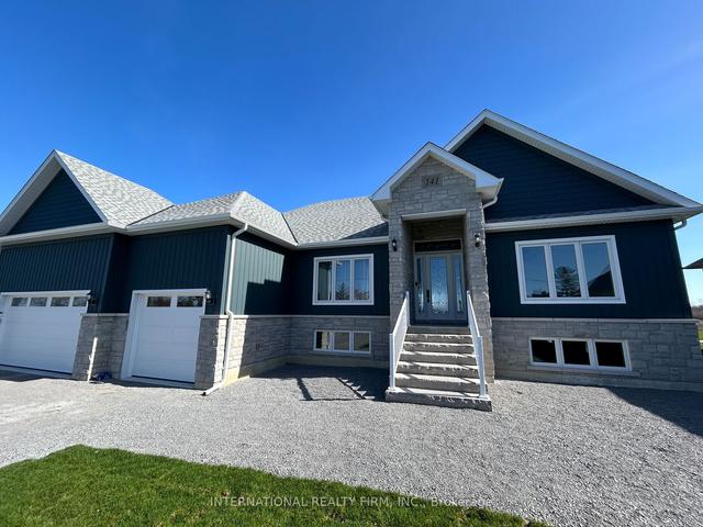 141 Lake Dr E, House detached with 4 bedrooms, 3 bathrooms and 13 parking in Georgina ON | Image 23