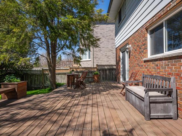 52a Cedar Brae Blvd, House detached with 4 bedrooms, 2 bathrooms and 5.5 parking in Toronto ON | Image 24