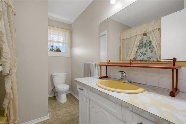 508a Niagara St, House detached with 3 bedrooms, 2 bathrooms and 4 parking in St. Catharines ON | Image 11