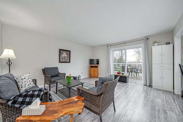 7187 Beach Dr, House detached with 2 bedrooms, 1 bathrooms and 5 parking in Ramara ON | Image 6