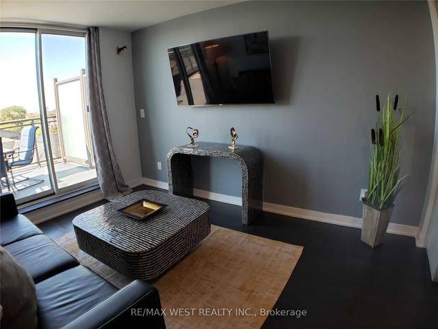 409 - 16 Mcadam Ave, Condo with 2 bedrooms, 2 bathrooms and 1 parking in Toronto ON | Image 7