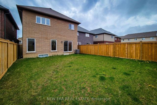 96 Bethune Ave, House detached with 4 bedrooms, 4 bathrooms and 4 parking in Hamilton ON | Image 37