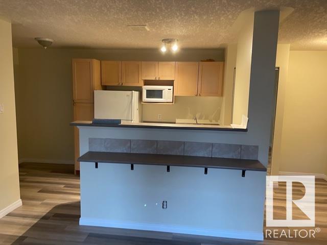 5 - 11008 124 St Nw, Condo with 2 bedrooms, 1 bathrooms and null parking in Edmonton AB | Image 12