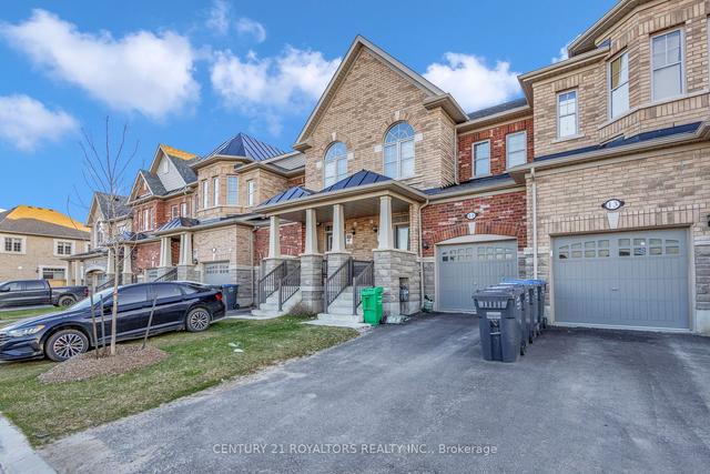 11 Bushwood Tr, House attached with 3 bedrooms, 3 bathrooms and 3 parking in Brampton ON | Image 23