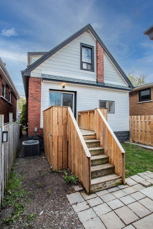 513 Queensdale Ave E, House detached with 3 bedrooms, 2 bathrooms and 2 parking in Hamilton ON | Image 17