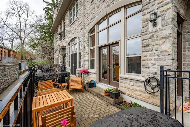 66 Cardigan St, Townhouse with 1 bedrooms, 1 bathrooms and 1 parking in Guelph ON | Image 24