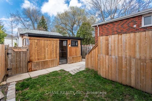 513 Queensdale Ave E, House detached with 3 bedrooms, 2 bathrooms and 2 parking in Hamilton ON | Image 20