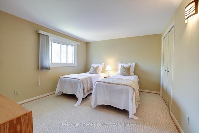 2169 Constance Dr, House detached with 4 bedrooms, 3 bathrooms and 4 parking in Oakville ON | Image 21