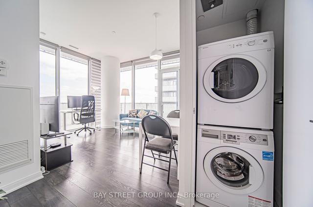 2908 - 42 Charles St E, Condo with 2 bedrooms, 1 bathrooms and 1 parking in Toronto ON | Image 23