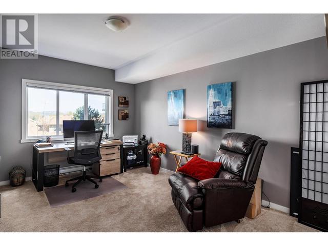 302 - 688 Lequime Road, Condo with 2 bedrooms, 2 bathrooms and null parking in Kelowna BC | Image 13