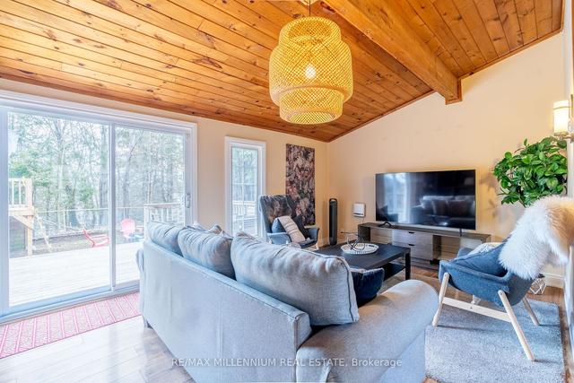 98 Hilltop Dr, House detached with 3 bedrooms, 1 bathrooms and 10 parking in Huntsville ON | Image 40