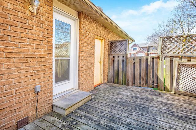 156 Harvest Dr, House detached with 3 bedrooms, 3 bathrooms and 5.5 parking in Milton ON | Image 19