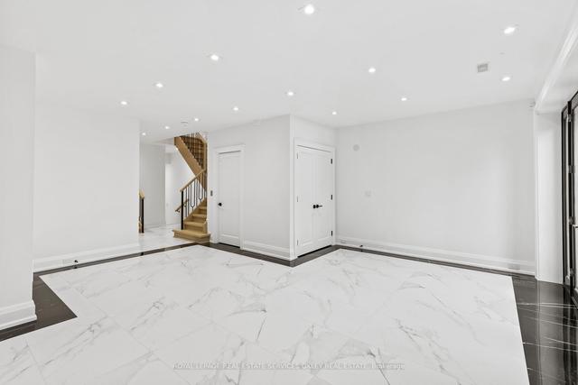 81a Oriole Rd, House semidetached with 4 bedrooms, 6 bathrooms and 4.5 parking in Toronto ON | Image 24