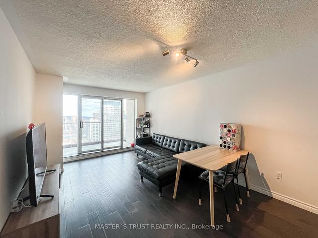 2308 - 909 Bay St, Condo with 2 bedrooms, 2 bathrooms and 1 parking in Toronto ON | Image 19