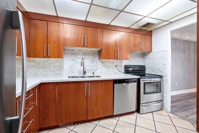 1608 - 11 Wincott Dr, Condo with 3 bedrooms, 2 bathrooms and 2 parking in Toronto ON | Image 17