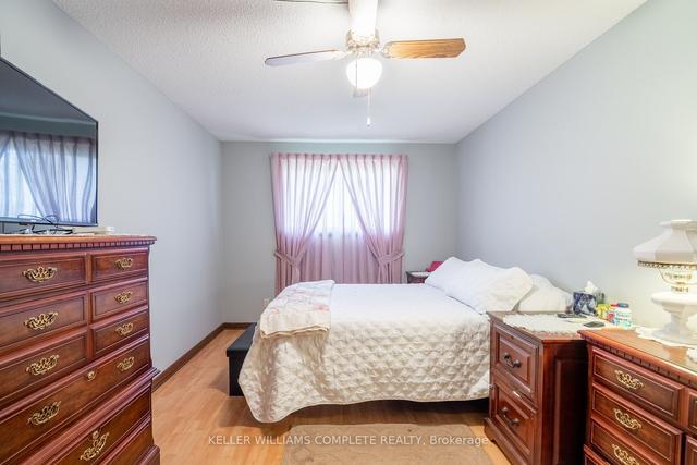 52 Greenmeadow Crt, House detached with 3 bedrooms, 2 bathrooms and 5 parking in St. Catharines ON | Image 11