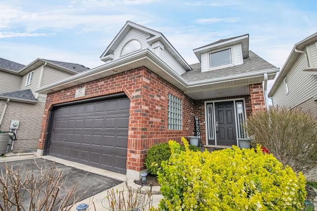 52 Grey Oak Dr, House detached with 3 bedrooms, 4 bathrooms and 6 parking in Guelph ON | Image 1