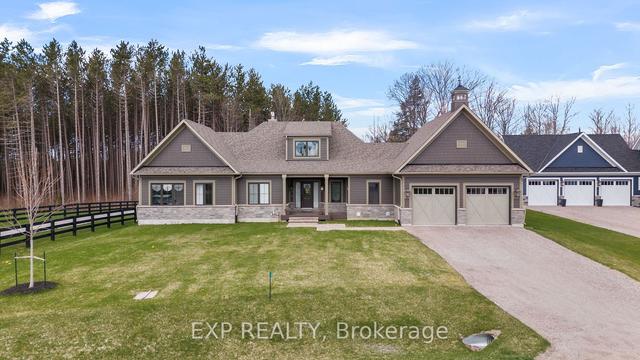 56 Georgian Grande Dr, House detached with 2 bedrooms, 4 bathrooms and 8 parking in Oro Medonte ON | Image 1