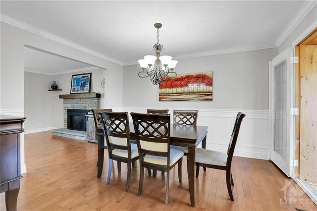 1782 Ernest Avenue, House detached with 4 bedrooms, 3 bathrooms and 6 parking in Ottawa ON | Image 10