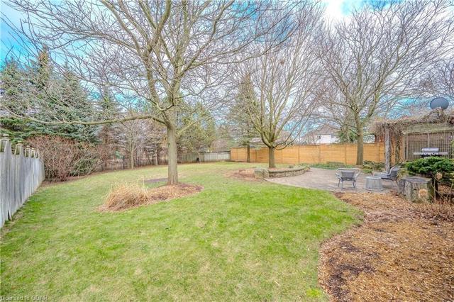 7 Elderberry Court, House detached with 4 bedrooms, 3 bathrooms and 6 parking in Guelph ON | Image 38