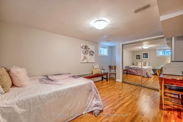 182 Lawrence Ave W, House detached with 2 bedrooms, 2 bathrooms and 1 parking in Toronto ON | Image 13
