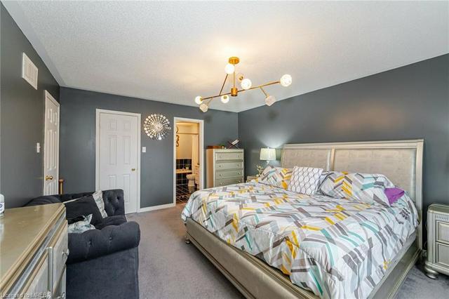 314 duncan Duncan Lane, House attached with 3 bedrooms, 2 bathrooms and 3 parking in Milton ON | Image 13