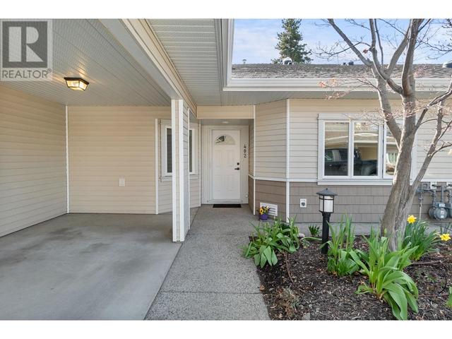 402 - 4004 Bluebird Road, House attached with 2 bedrooms, 2 bathrooms and 1 parking in Kelowna BC | Image 2