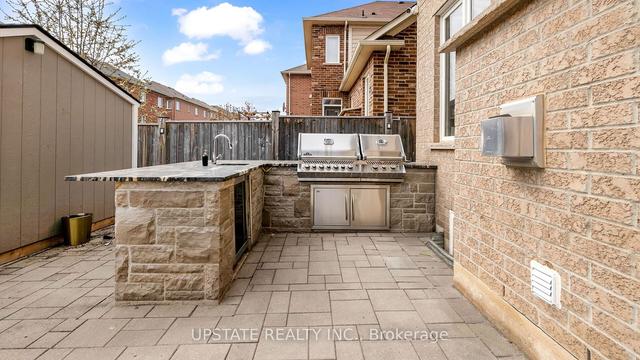 10 Pine Island Way, House detached with 4 bedrooms, 6 bathrooms and 6 parking in Brampton ON | Image 32