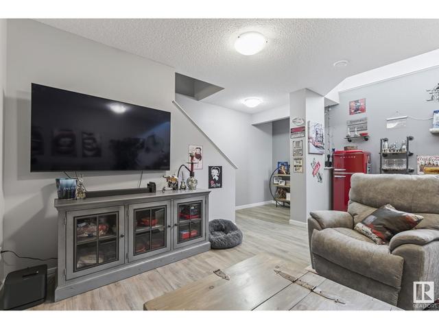 7704 24 Av Sw, House detached with 3 bedrooms, 2 bathrooms and 2 parking in Edmonton AB | Image 29