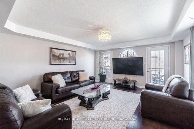 1193 Foxglove Pl, House semidetached with 3 bedrooms, 4 bathrooms and 5 parking in Mississauga ON | Image 37