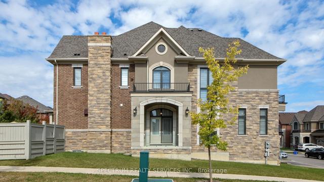 81 Ridgepoint Rd, House detached with 5 bedrooms, 4 bathrooms and 7 parking in Vaughan ON | Image 12